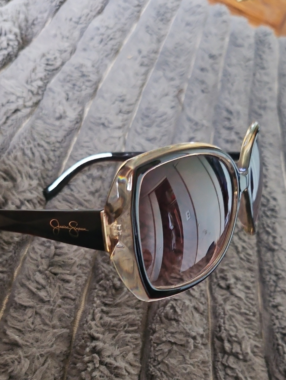 Jessica Simpson (Model: HHJSOP0511-R Designers